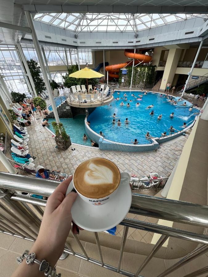 Hotel Alinalex - Paradisul Acvatic براشوف المظهر الخارجي الصورة