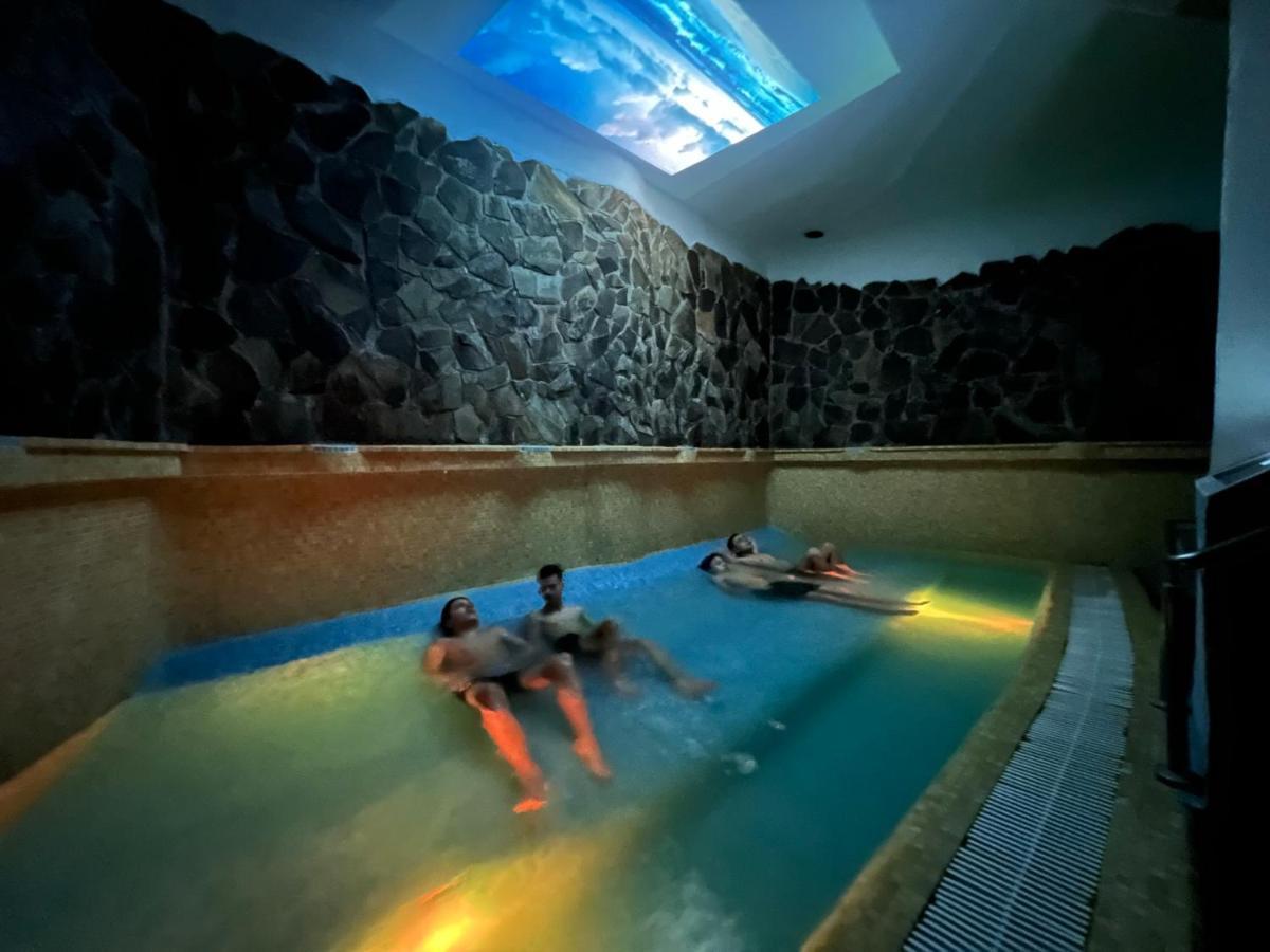 Hotel Alinalex - Paradisul Acvatic براشوف المظهر الخارجي الصورة